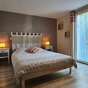  Maison d'hôtes D Hôtes Indépendante Dans Village Médiéval